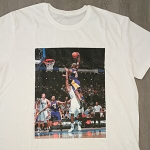Kobe Insane Dunk On Dwight Howard White Graphic Basketball T-Shirt Historic!